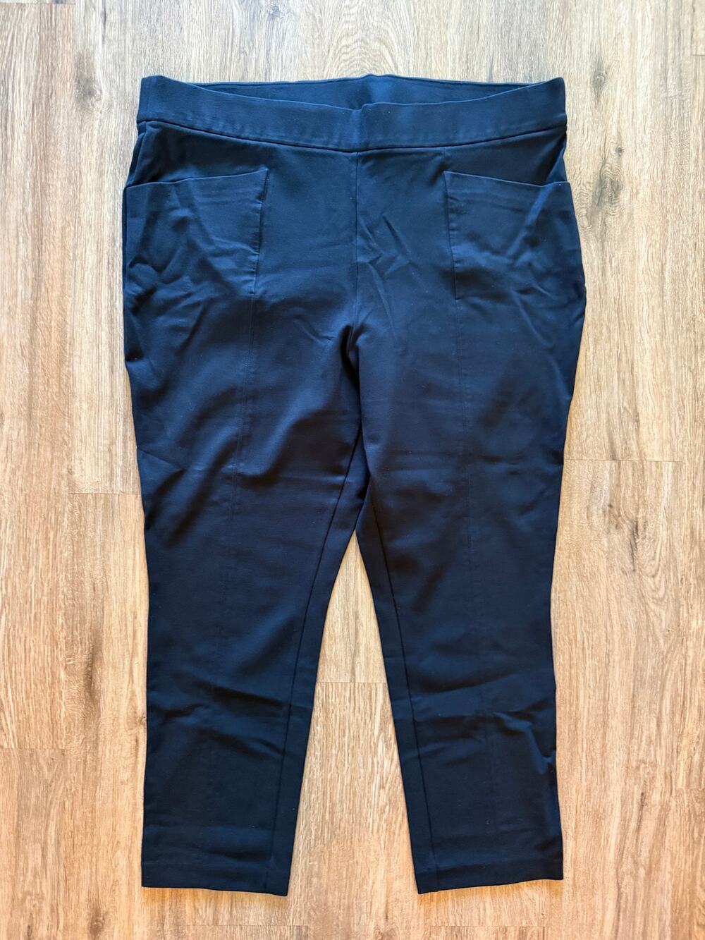 Ava & Viv Black Activewear Capri Size 2X